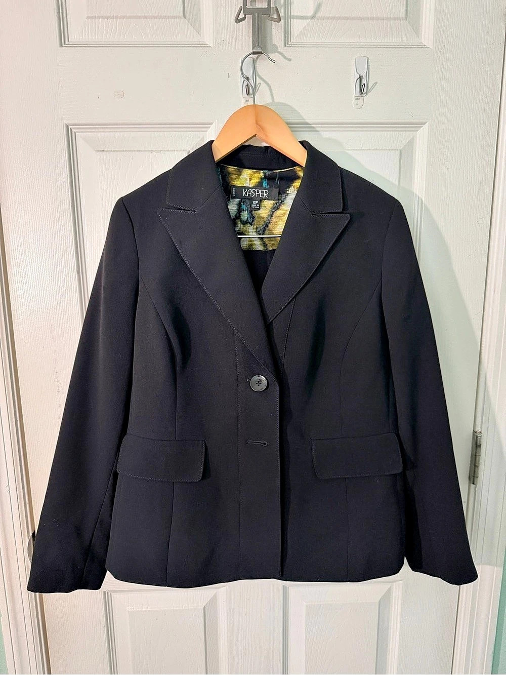 Kasper Stretch Crepe One-Button Blazer Black & Green Size 12P